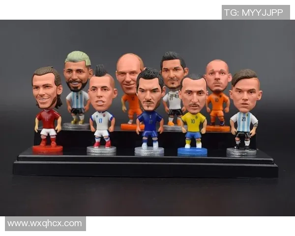 足球明星手办开箱二全新体验与细节解析让你感受球场魅力与收藏乐趣